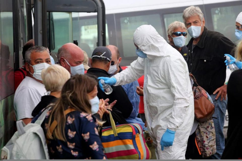 Coronavirus: anunciaron 53 nuevas muertes y el total de víctimas ascendió a 2.426 en la Argentina