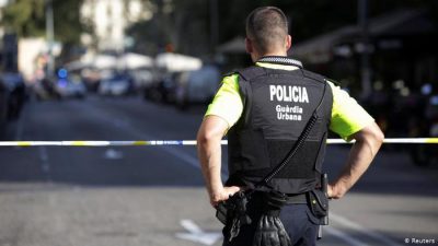 Amenazó a una persona con una barra de metal para robarle una cerveza: quedó detenido