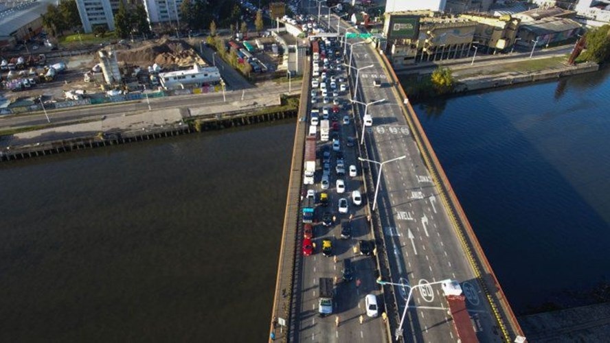 Cuarentena estricta en el AMBA: el tránsito se redujo un 30% en autopistas