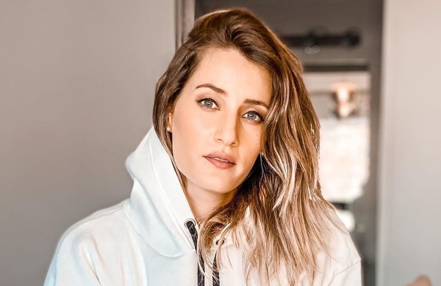 Mica Viciconte despertó suspiros con su look “Baywatch”: “RED”