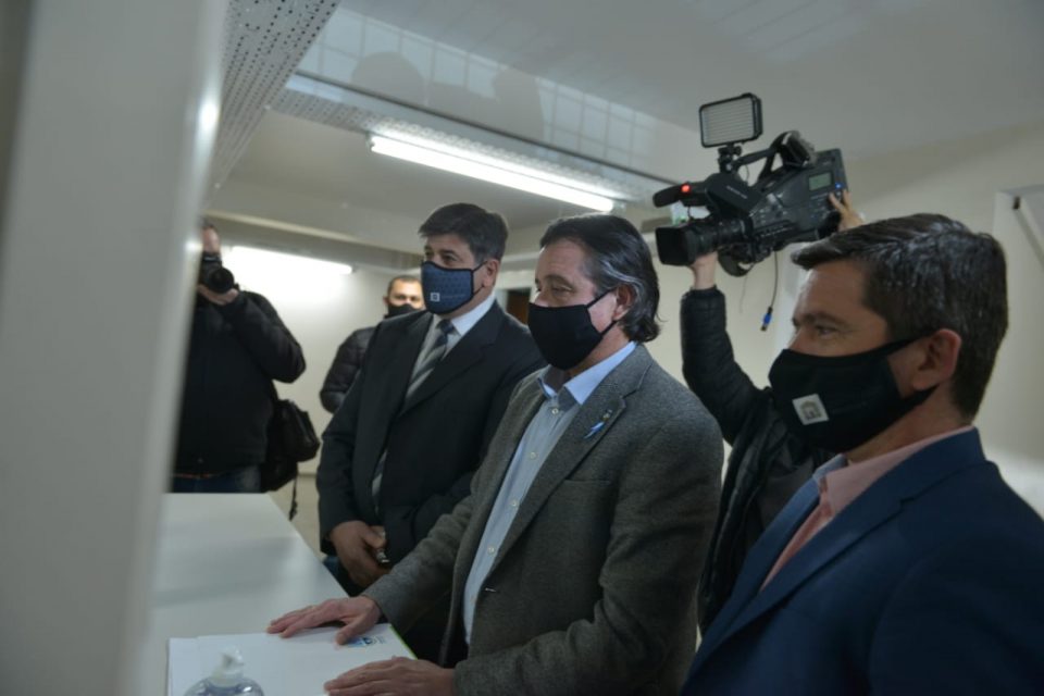 “Estamos pensando en una Constitución que mejore la vida institucional de Mendoza”