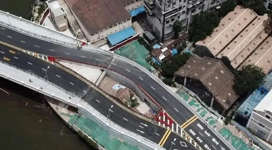 No quiso venderle su casa al Gobierno y le construyeron una autopista a su alrededor