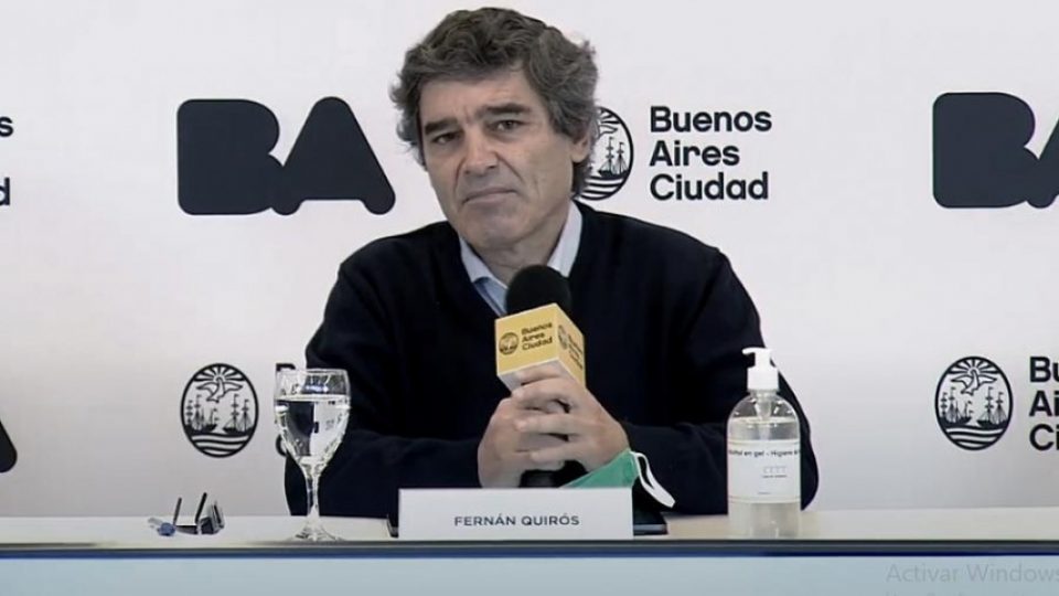 Fernán Quirós aclaró que la curva de descenso de contagios será “lenta y paulatina”