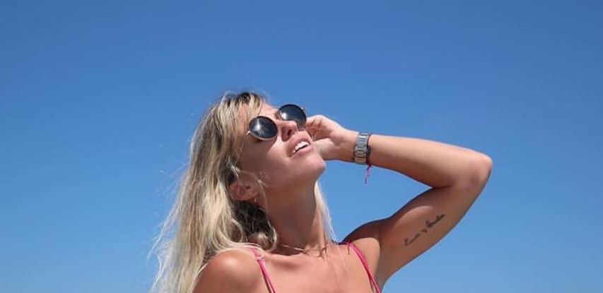 La postal nostálgica de Rocío Guirao Díaz en traje de baño: “Un día como hoy”