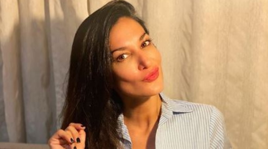 Silvina Escudero, desayuno desde la cama y un primer plano al natural