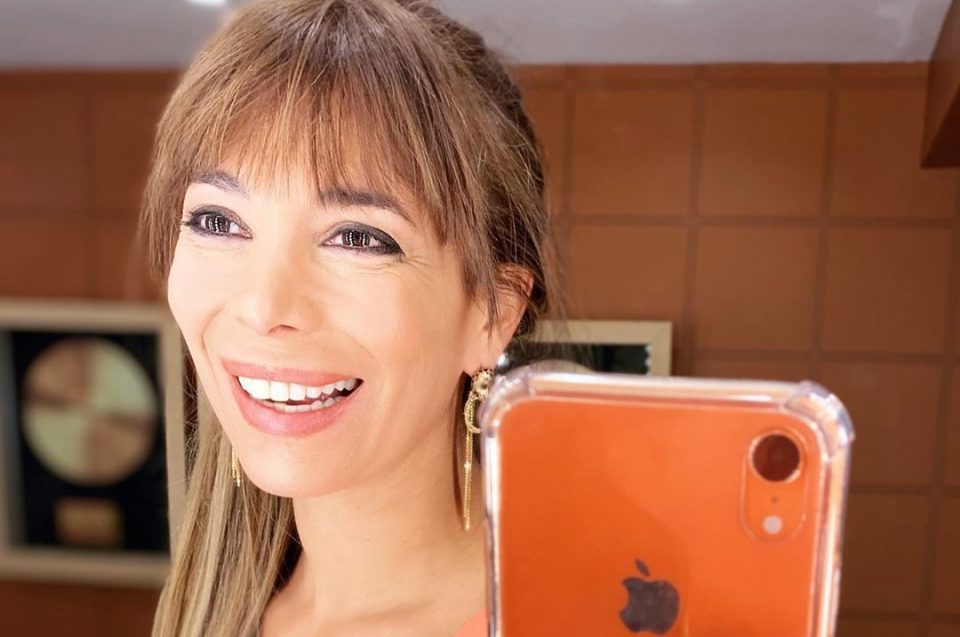 Con tacos y un short rosa, Ximena Capristo mostró sus largas piernas: “Ya estoy lista”
