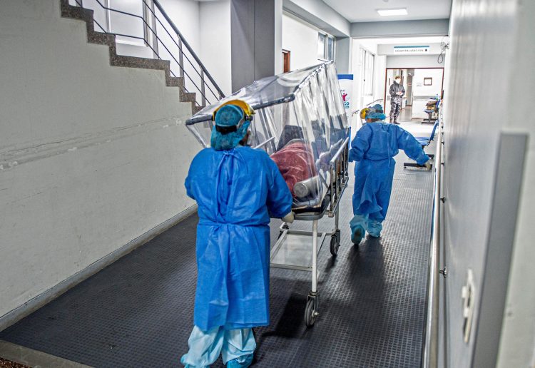 Coronavirus: científicos peruanos piden al gobierno que cambie de estrategia
