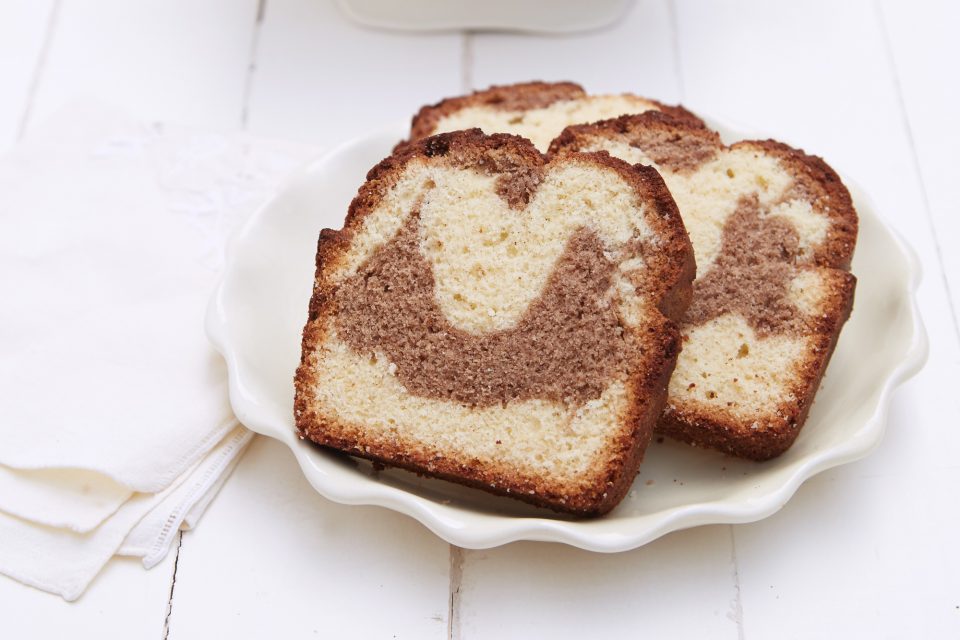 Budín marmolado: una opción rica y con resultado súper esponjoso