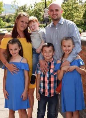 “Murió como un héroe”: auxilió a tres de sus hijos en el mar y falleció tras salvarlos
