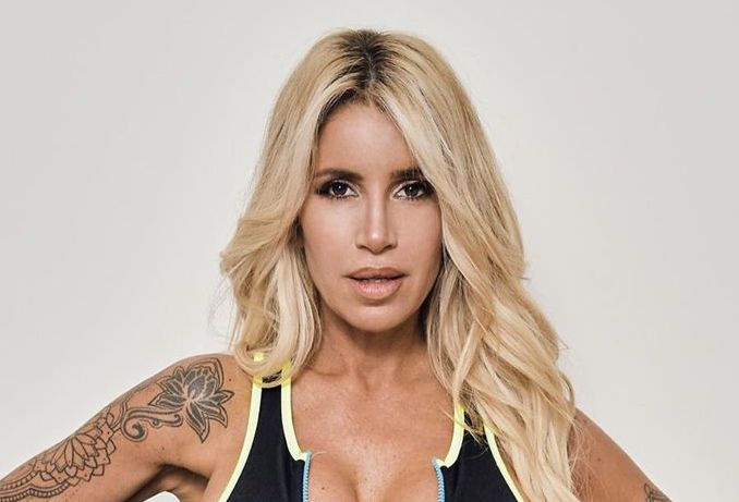 Flor Peña cautivó con una sensual lencería y escote infinito: “Arde mami”