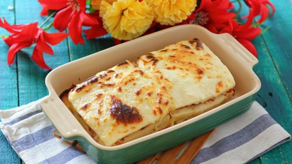 Lasagna de pan de molde: el paso a paso de una receta rápida (y sabrosa)