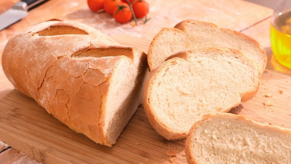 Cómo lograr un pan casero muy esponjoso (y riquísimo)