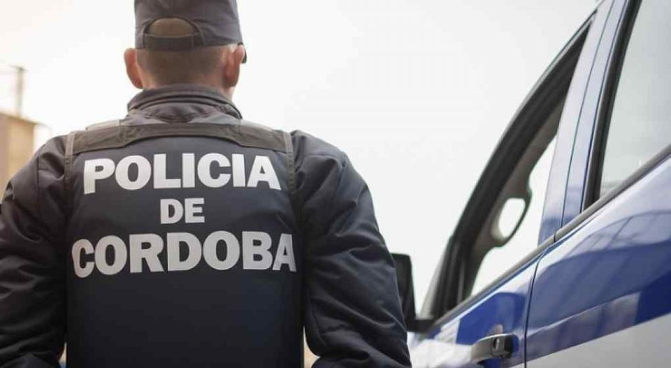 Insólito: Desvalijaron un departamento y un local a metros de la Central de Policía