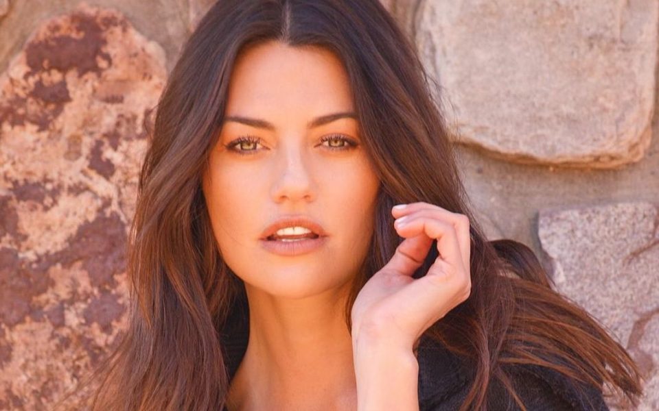 Sofía “Jujuy” Jiménez tomó sol en todas las poses (en ropa interior): “¿Me sacás una fotito tranqui?”