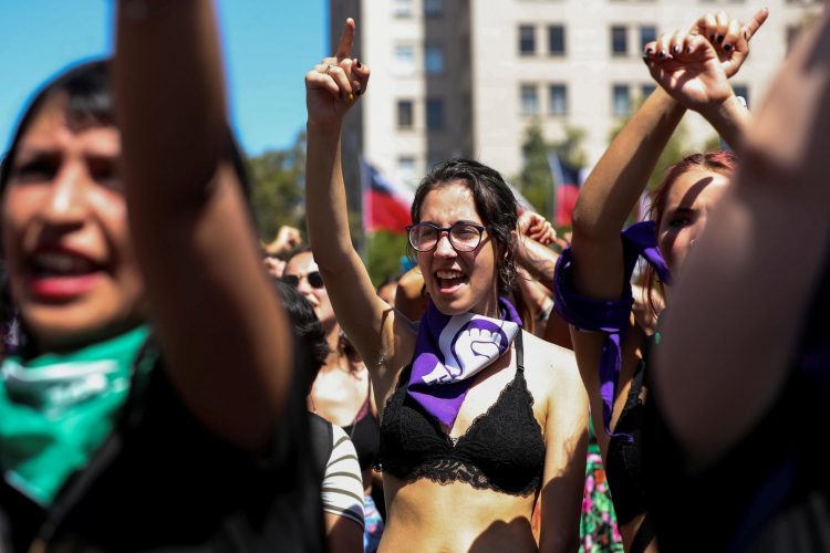 Chile acaba con la discriminación contras las mujeres en segundas nupcias