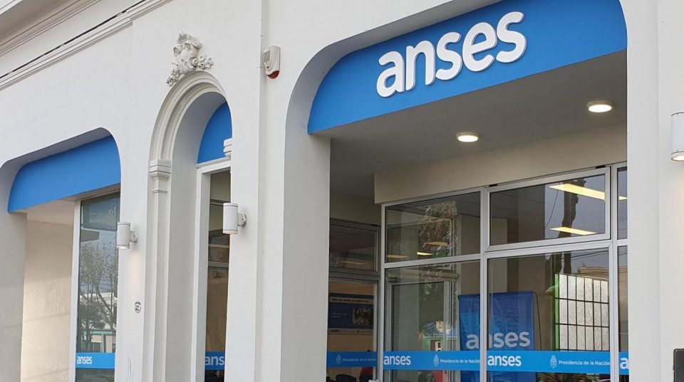 ANSES: quiénes cobran AUH este martes 8 de septiembre