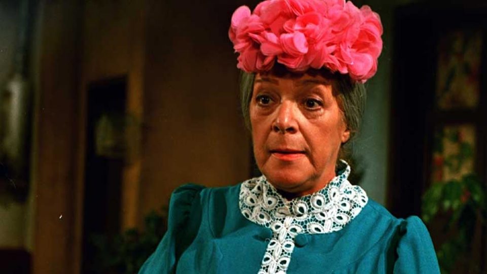 “Chavo del 8”: polémica por el deplorable estado de la tumba de la Bruja del 71