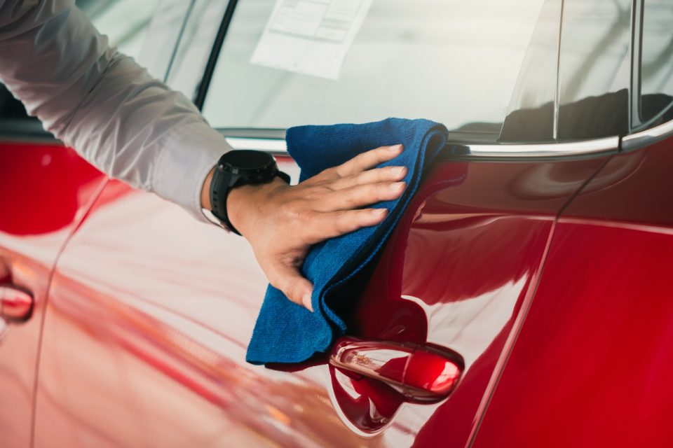 10 trucos para mejorar la pintura de tu auto