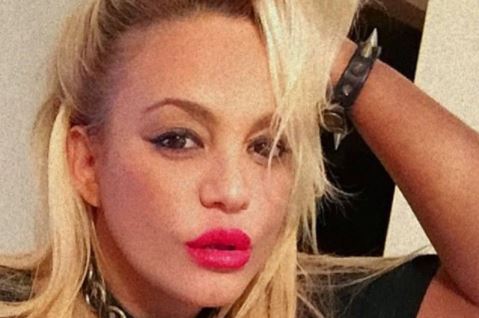 María Eugenia Ritó disfrutó del sol en su balcón: “Me voy a hacer un licuadito”