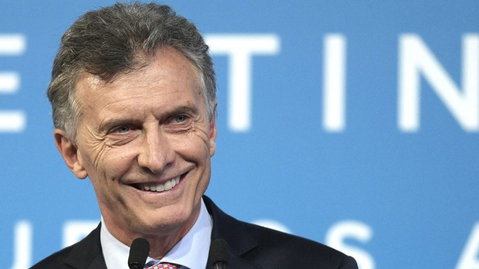 Operaron con éxito a Mauricio Macri