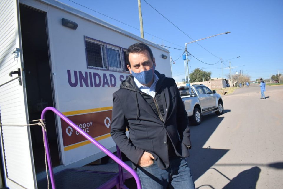 Coronavirus: “El Gobierno evalúa algunas restricciones selectivas”