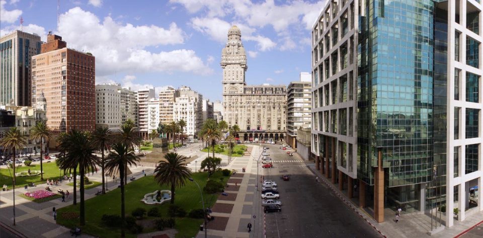 Uruguay agiliza condiciones para que los argentinos puedan comprar propiedades en el país