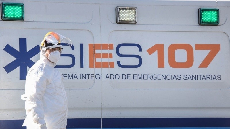 “Las ambulancias terminan siendo camas móviles”, preocupación por la situación en Rosario
