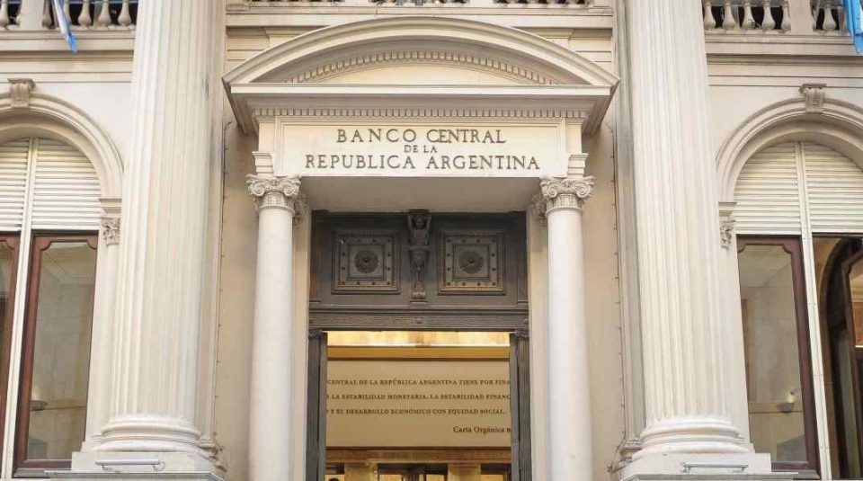 El Banco Central liberó las transferencias de dólares entre cuentas