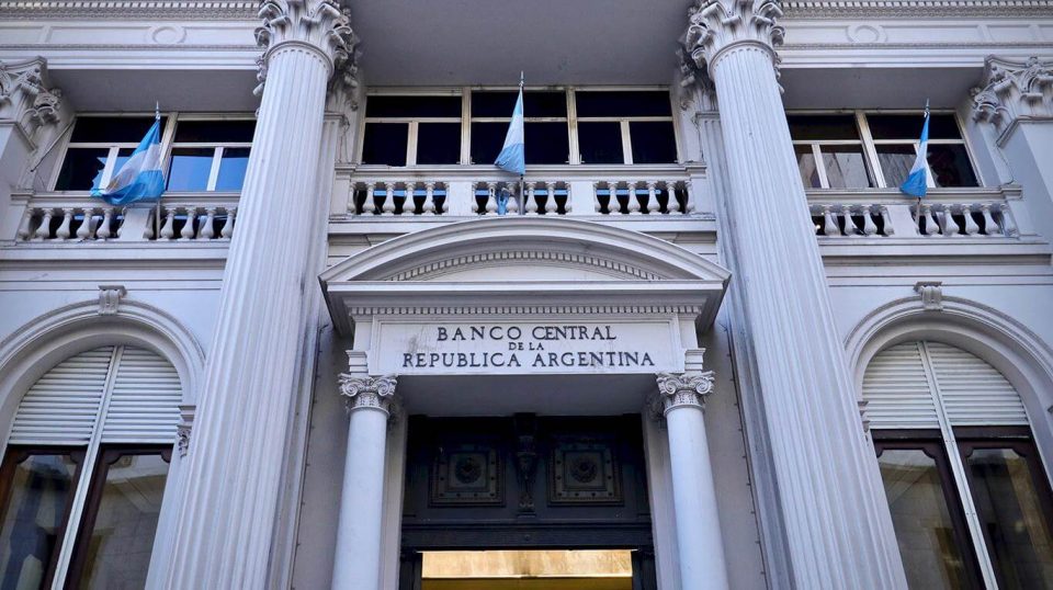 Pagano: “Esta situación no tiene nada que ver con la del 2001”