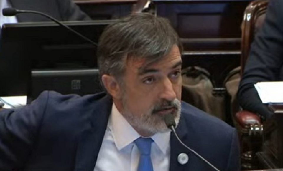 Esteban Bullrich: “Hay una agenda de rencor y revancha”