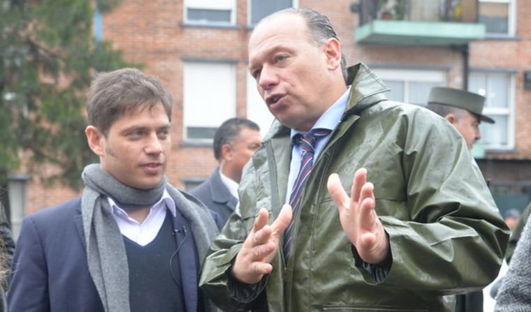 El gesto de Axel Kicillof a Sergio Berni tras los anuncios para la Policía bonaerense