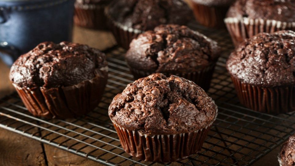Muffins de chocolate y dulce de leche: la receta definitiva para paladares imbatibles (los verás caer)