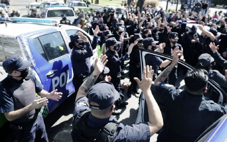 Repudio a la protesta policial en Olivos: la palabra de Schiaretti y Llaryora