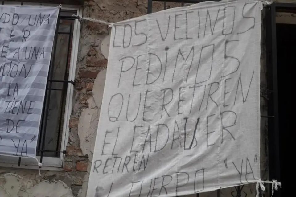 Una familia vivió más de 15 días con su inquilino muerto en la casa
