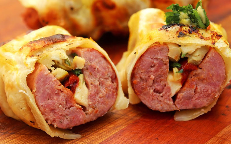 Chorizo encapuchado: una receta para innovar en la parrilla (y muy rica)