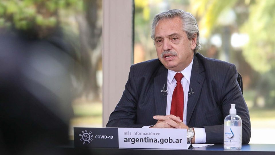 Alberto Fernández aclaró que el cepo al dólar es para “preservar los puestos de trabajo” de los argentinos