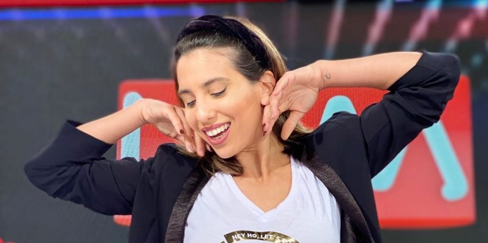 Cinthia Fernández deslumbró con un mono magenta y conquistó a mansalva