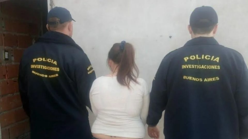 Detuvieron a una mujer por filmar a su pareja mientras violaba a su hija de 11 años