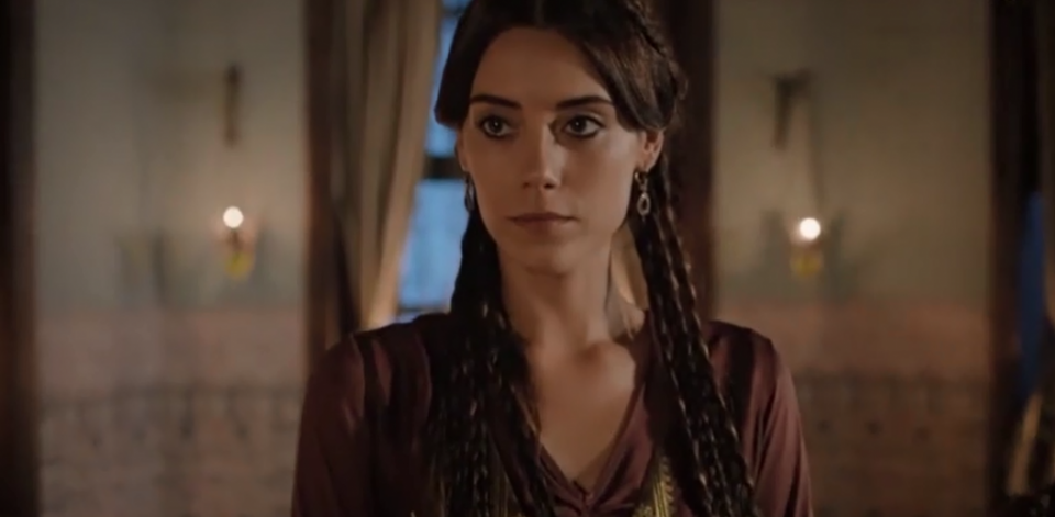 “El Sultán”: así vive hoy la actriz que interpretó a Firuze, la enemiga de Hurrem