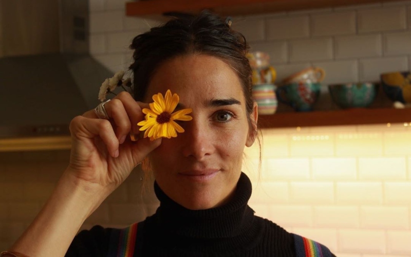 Juana Viale, espléndida con un look muy particular: “Tengo una estrella de mar”