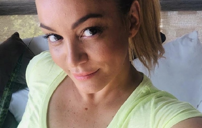 Como una sirena, María Eugenia Ritó recordó un topless de alto calibre