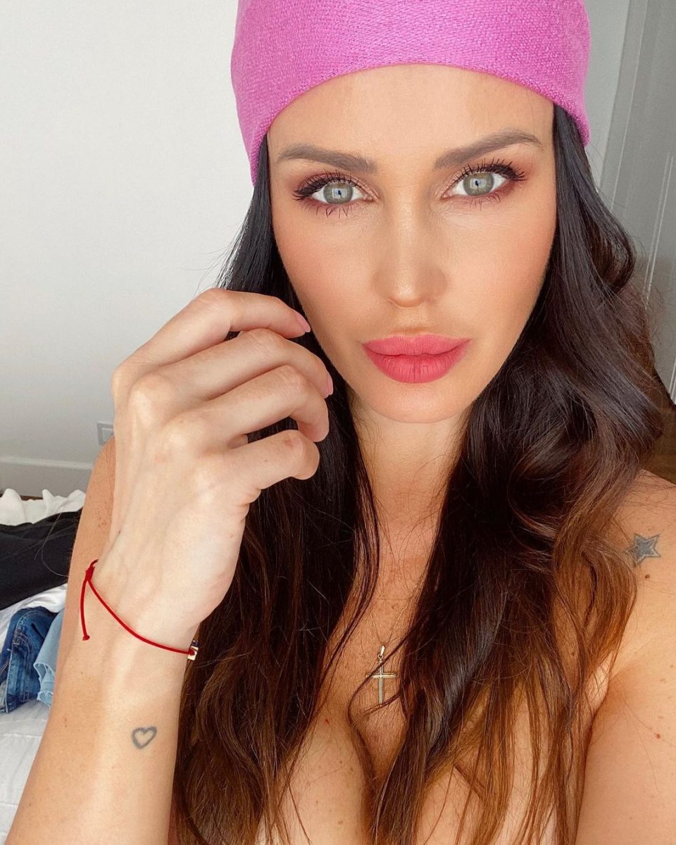 En bikini y de espaldas, Natalie Weber contestó todo: “¿Cuánto medís?