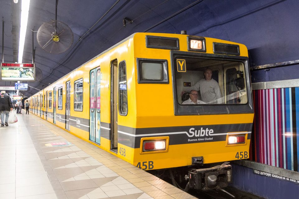 Descarriló una formación del subte de la línea E en la estación Independencia