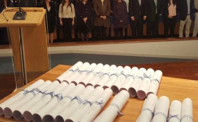 Córdoba: Padres de egresados piden actos de colación presenciales
