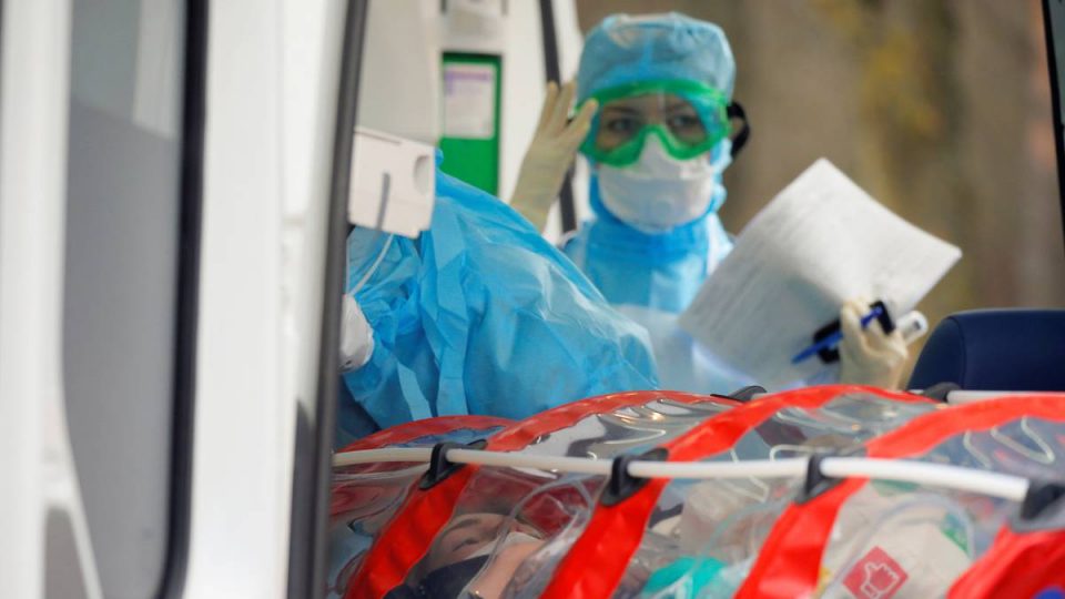 El peor día desde el inicio de la pandemia en Córdoba: 55 muertes y 2470 contagios
