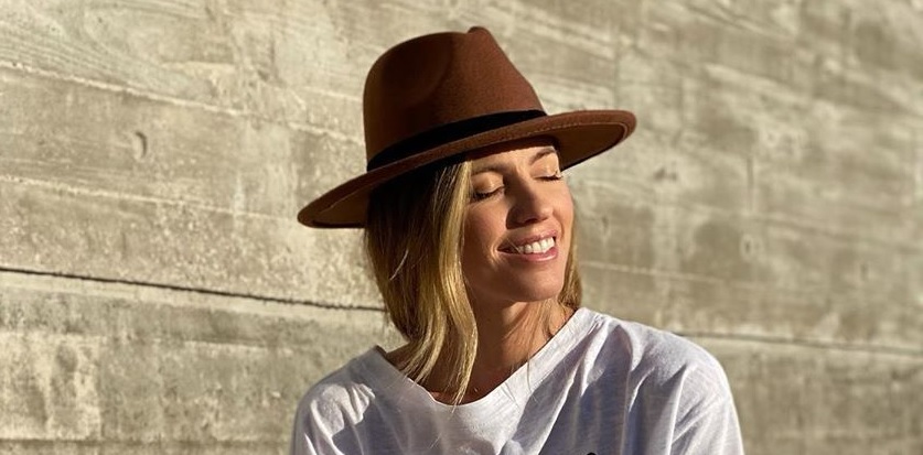 A pura transparencia, Rocío Guirao Díaz deslumbró con un look primaveral