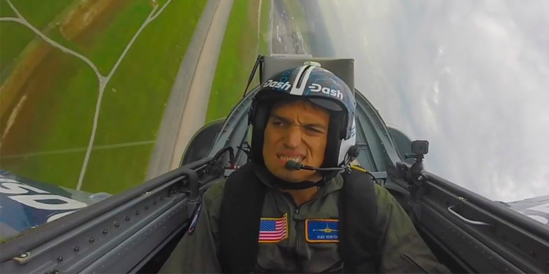 Un piloto perdió el conocimiento en pleno vuelo acrobático