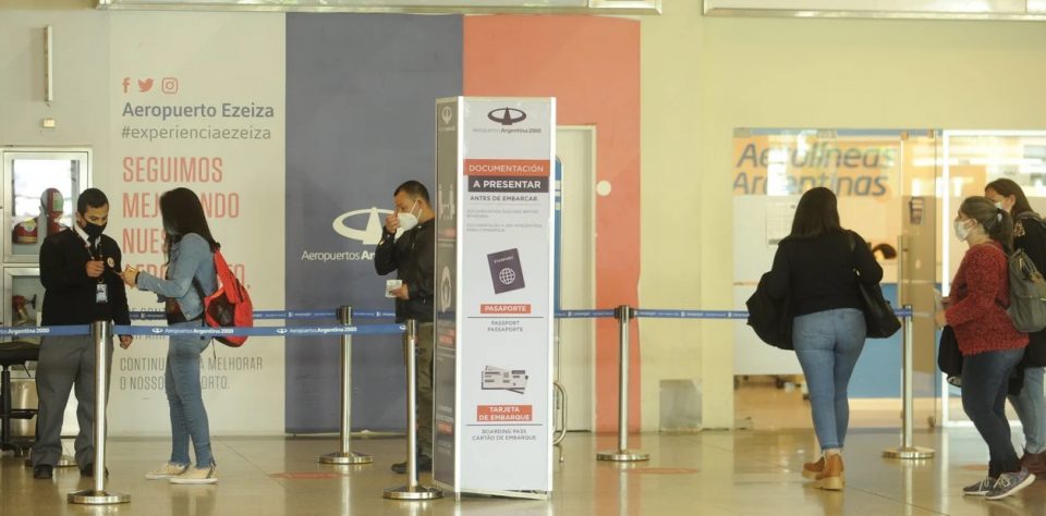 Tenía coronavirus y viajó en avión hasta Tierra del Fuego