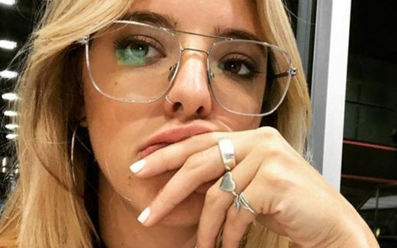 Con vestido corto y escotado, Nati Jota bailó a puro ritmo