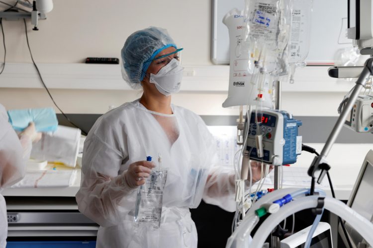 Segunda ola de Covid azota sin piedad en Francia: 60 mil nuevos casos en tan sólo 24 horasas